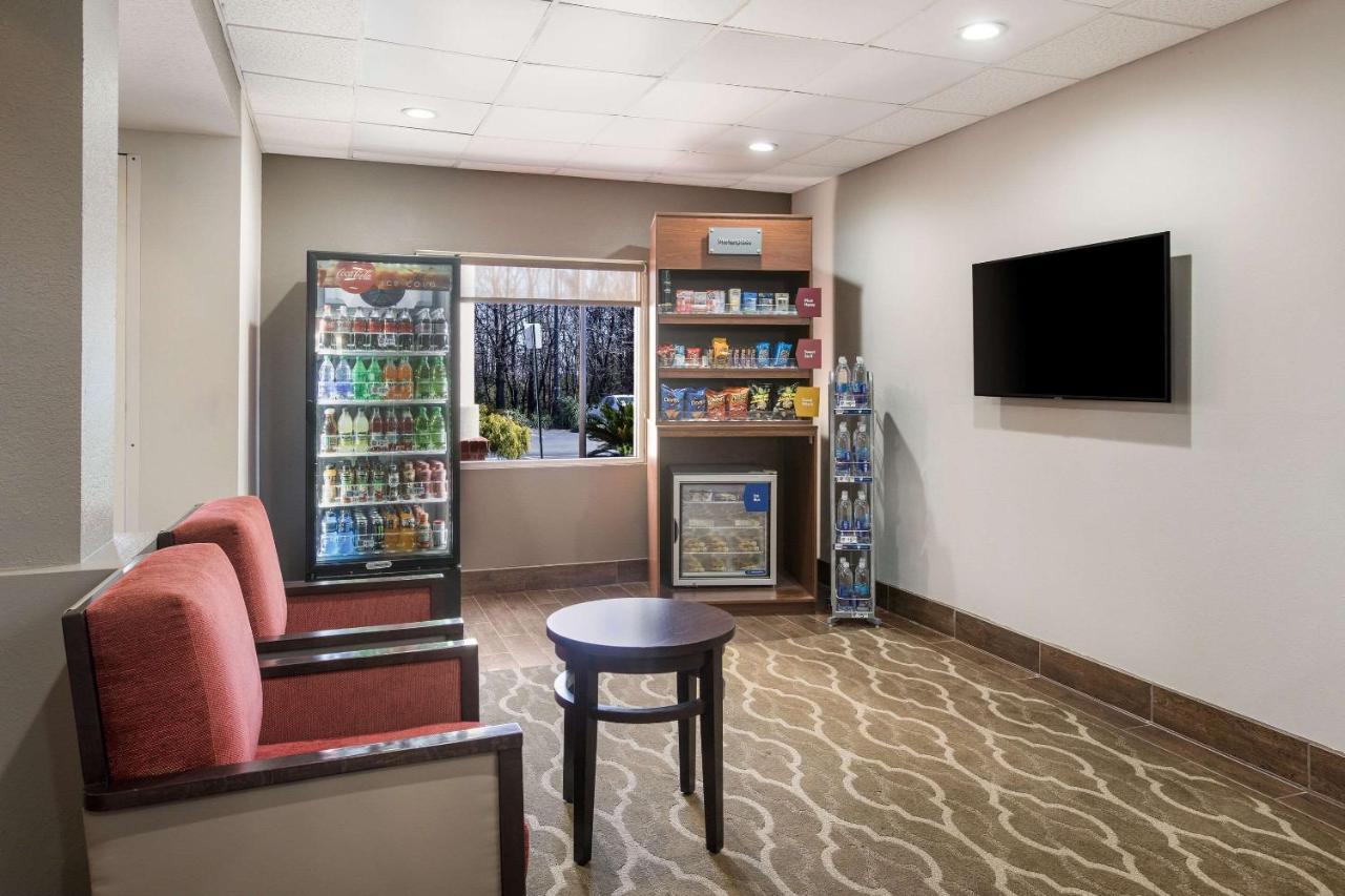 Comfort Suites Forsyth Near I-75 Εξωτερικό φωτογραφία