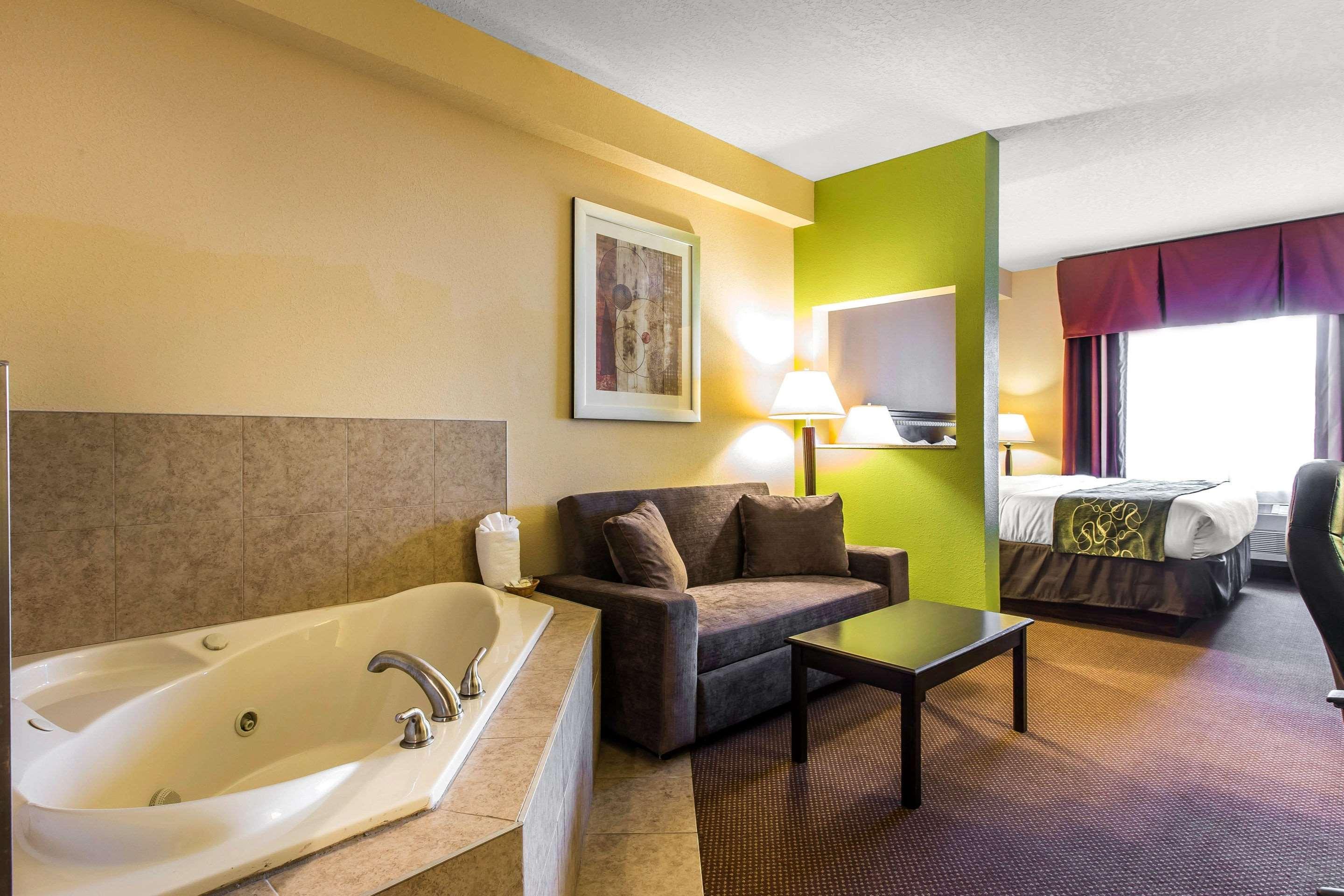 Comfort Suites Forsyth Near I-75 Εξωτερικό φωτογραφία