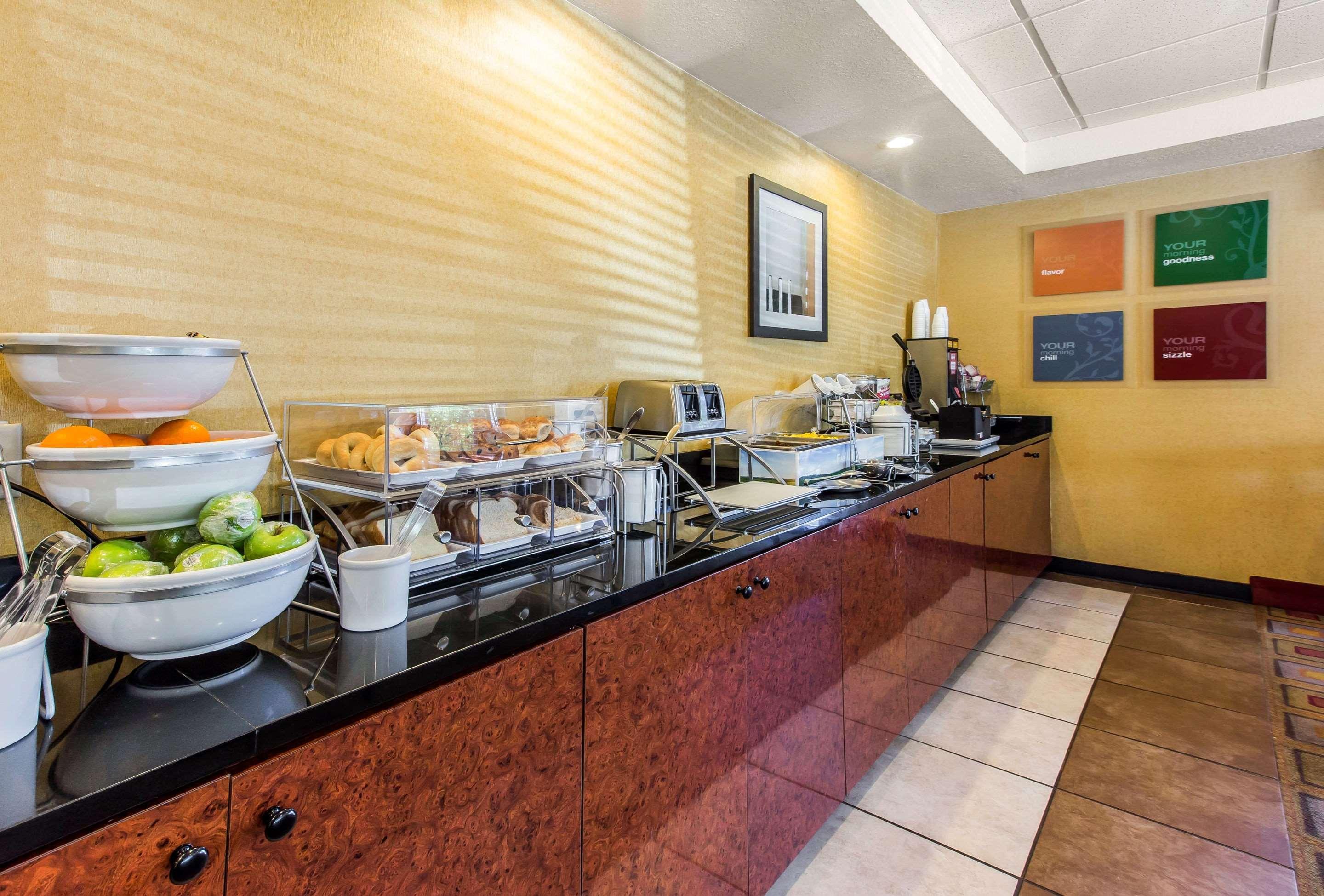Comfort Suites Forsyth Near I-75 Εξωτερικό φωτογραφία
