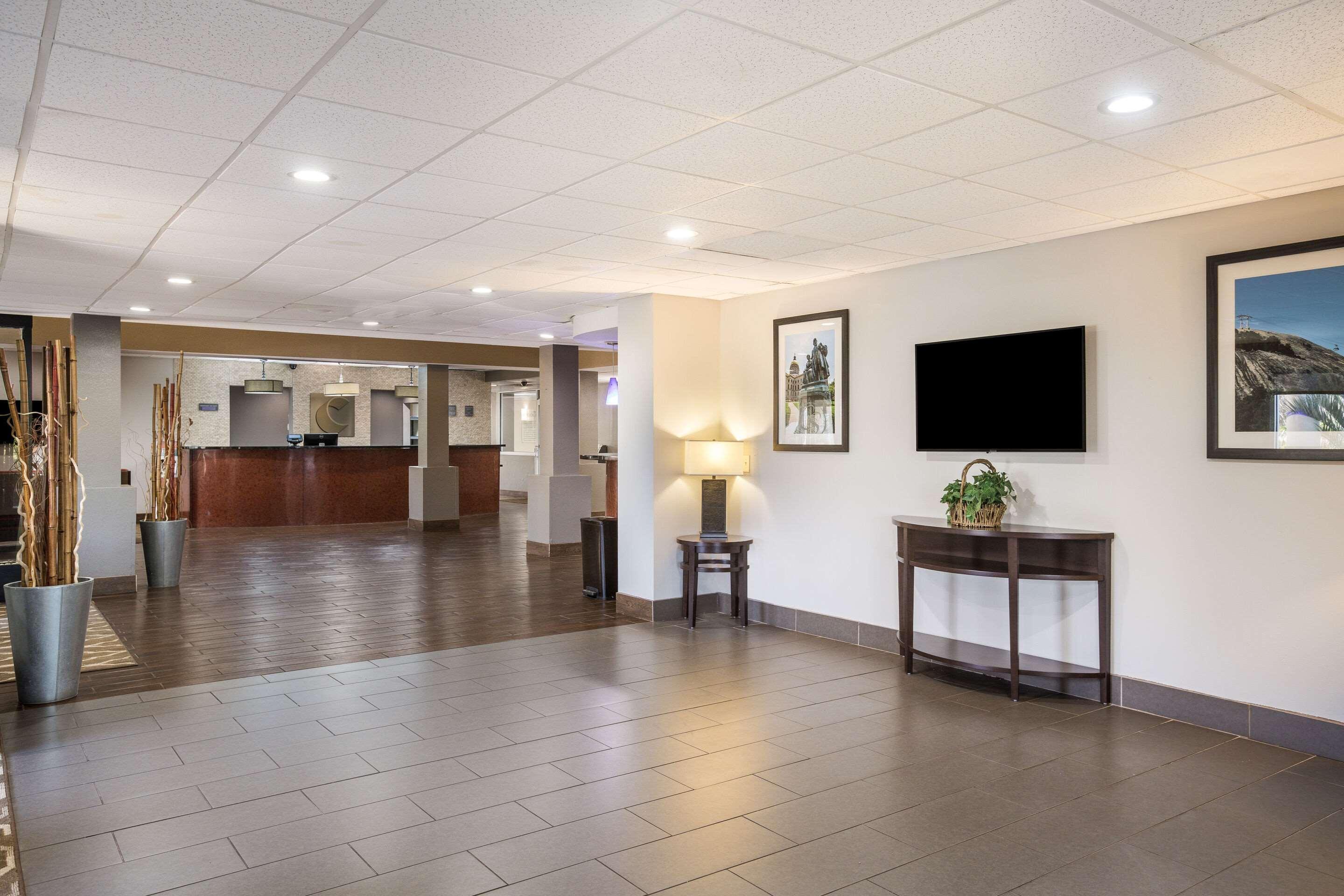 Comfort Suites Forsyth Near I-75 Εξωτερικό φωτογραφία