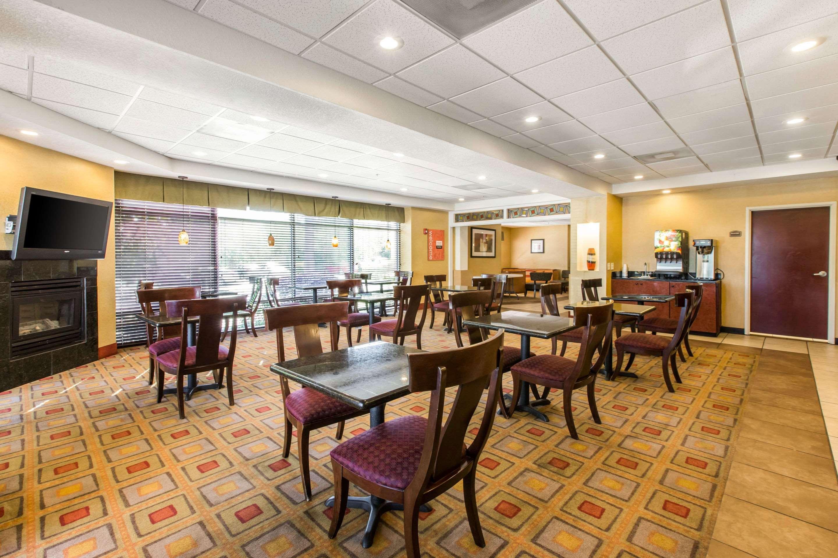 Comfort Suites Forsyth Near I-75 Εξωτερικό φωτογραφία